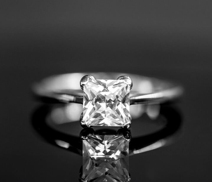 engagement-ring-settings-styles-bob-schoenborn-jewlery_0005_princess-cut